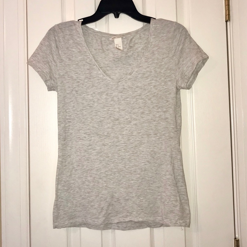 Women’s Short Sleeve V-neck Tee